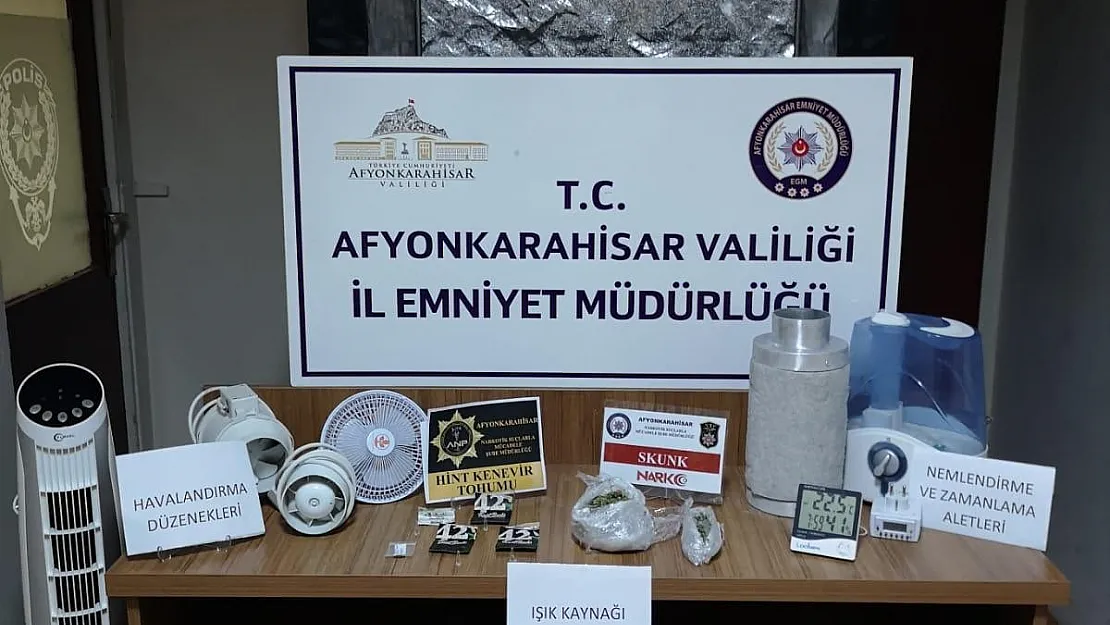 Evde uyuşturucu imal edenler yakalandı