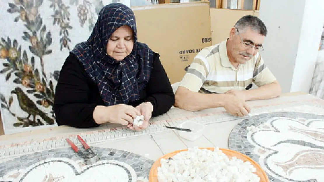 Evinin bodrumunu mermer atölyesine dönüştürdü