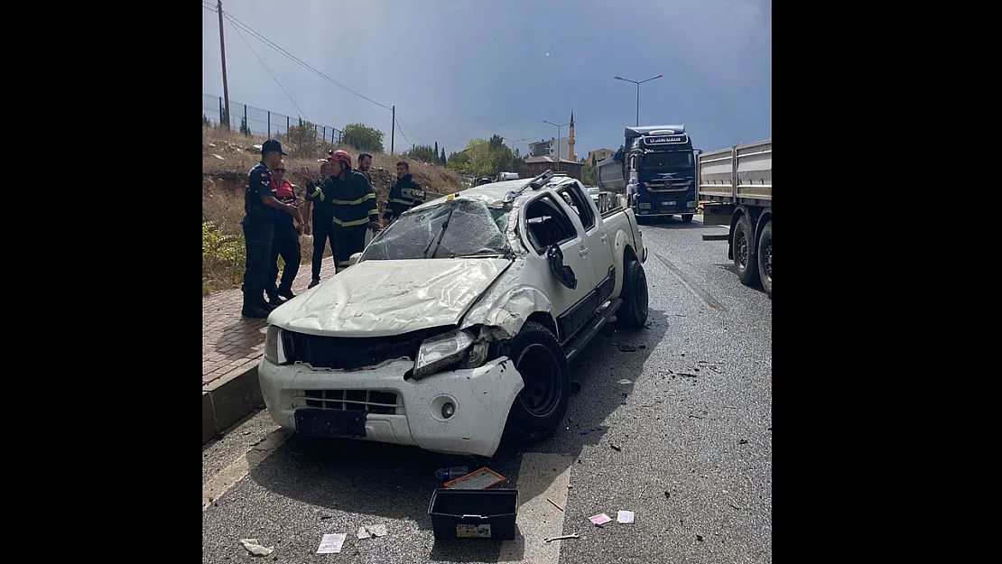 Feci Trafik Kazasında Ağır Yaralanan Sürücü Hayatını Kaybetti