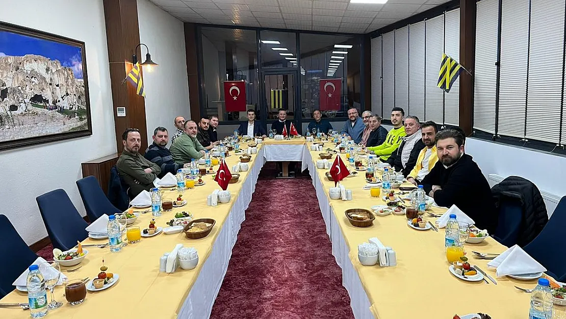 Fenerbahçeliler İftarda Buluştu