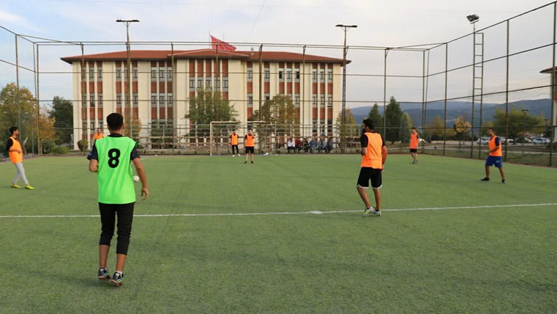 Futbol, Basketbol Ve Voleybol Dallarında 6 Farklı Turnuva Düzenlenecek