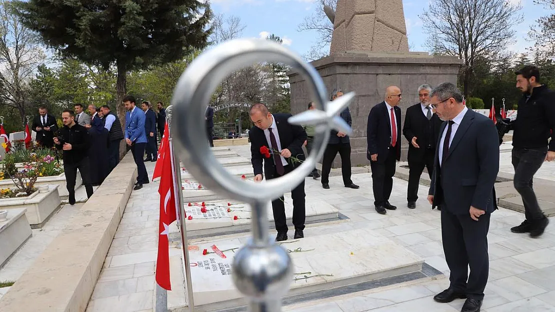 'Gazilerimiz özgürlüğümüzün en değerli temsilcileri'