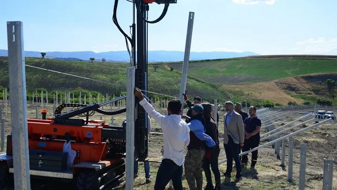 Gediz'de Güneş Enerji Santrali kurulum çalışmaları başladı