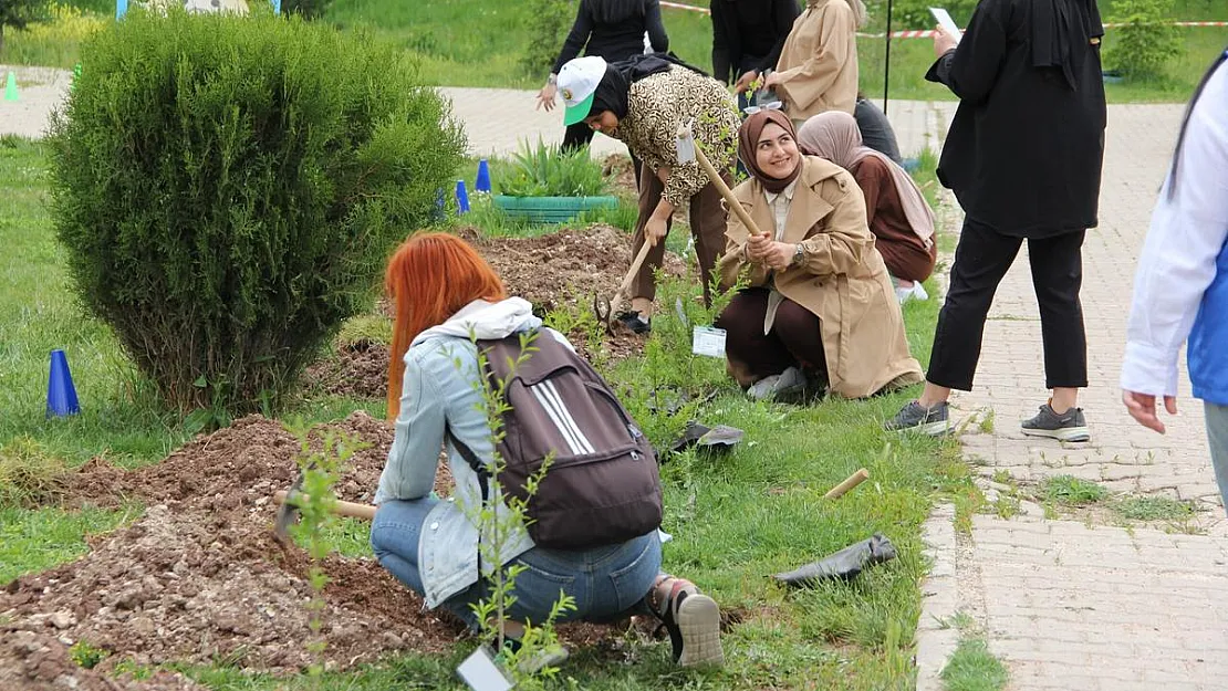 Geleneksel okçuluk turnuvası ve fidan dikme etkinliği yapıldı