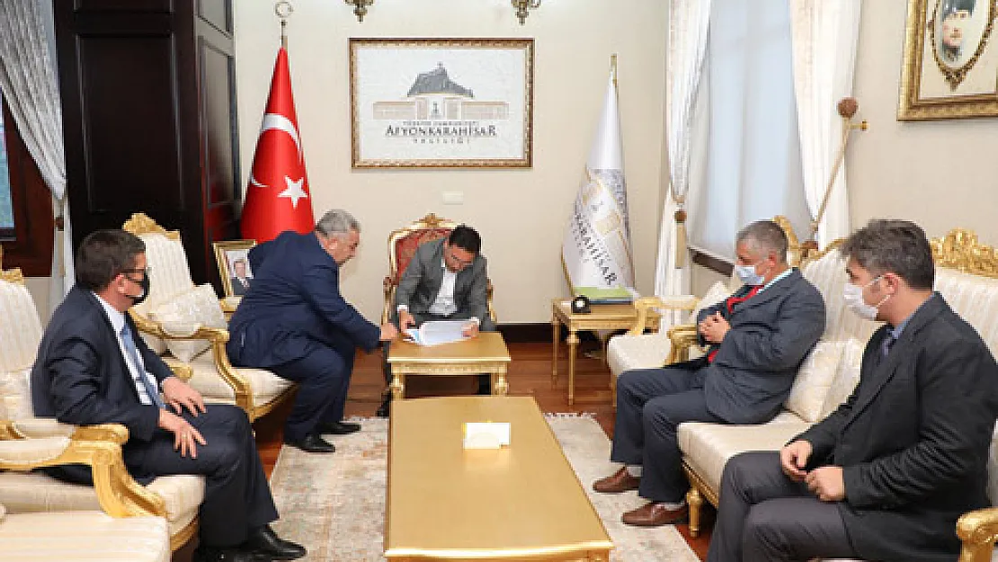 Geliyor gelmekte olan