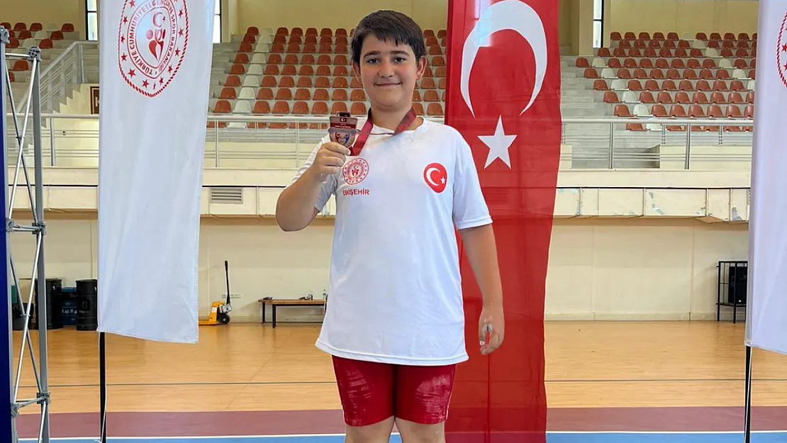 Genç Sporcu, Türkiye 3'üncüsü Oldu