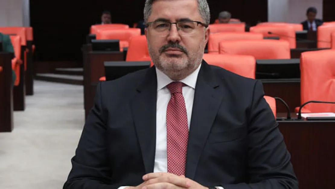 'Gençlerimiz için çalışmaya devam edeceğiz'