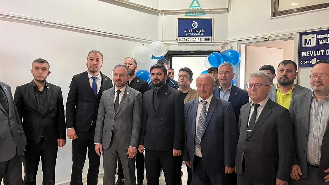 Gençliğe Yön Verecek Dernek Afyon'da Açıldı