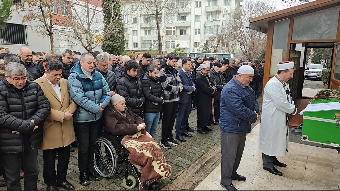 Gözyaşları Arasında Son Yolculuğuna Uğurlandı