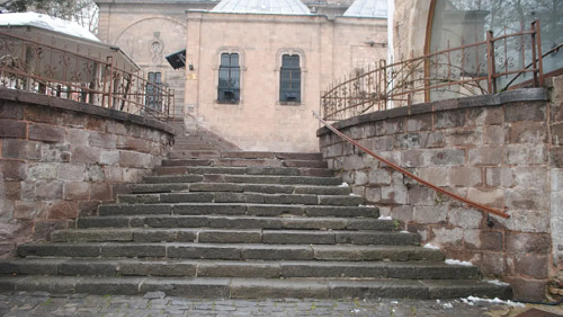 Haşşöyne! (Afyon ağzıyla “tamam, şimdi güzel olmuş” manasında)