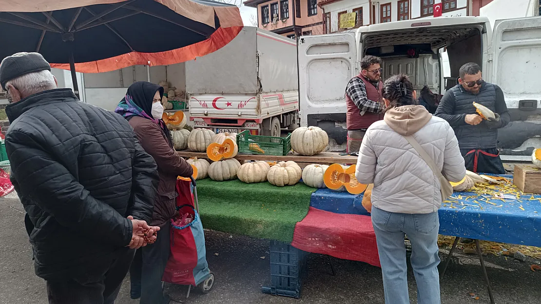 Havaların Isınması Pazarcı Esnafın Yüzünü Güldürdü