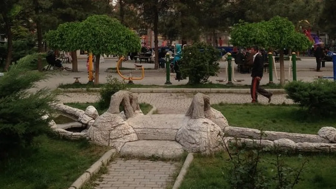 Hayvanseverler Belediye'den Yeşil Park'ta düzenleme istiyor
