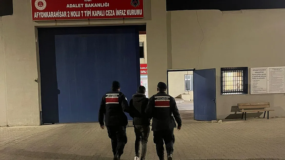 Hırsızlık Suçundan Aranan Şahıs Jandarmadan Kaçamadı