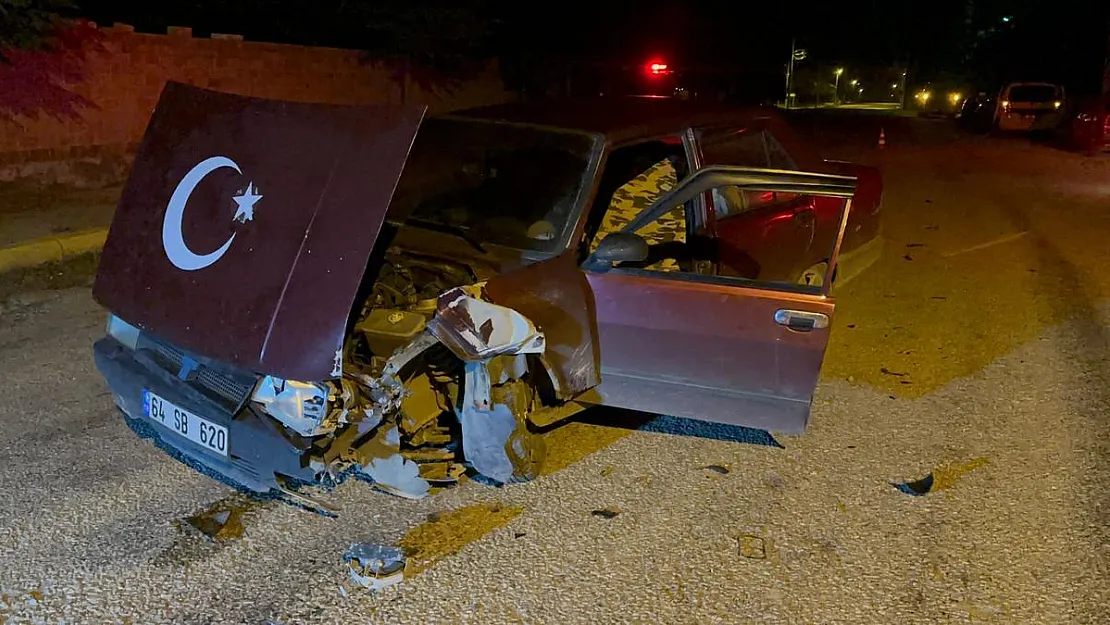 İki otomobilin çarpıştığı ve birisinin hurdaya döndüğü kazada yaralanan olmadı