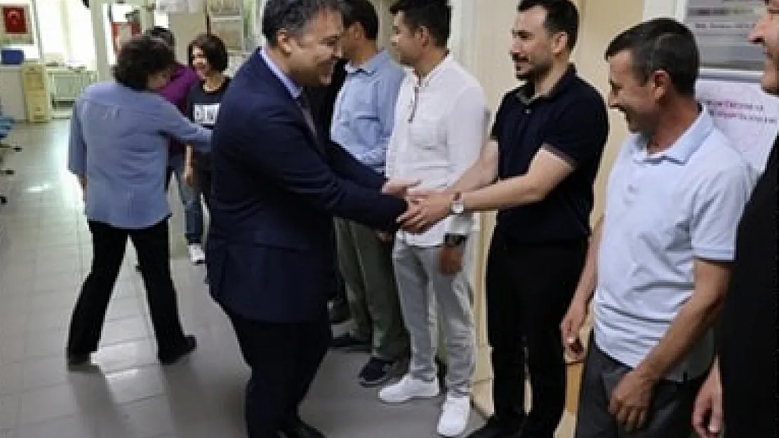 İlk Mesai Gününde Bayramlaştılar