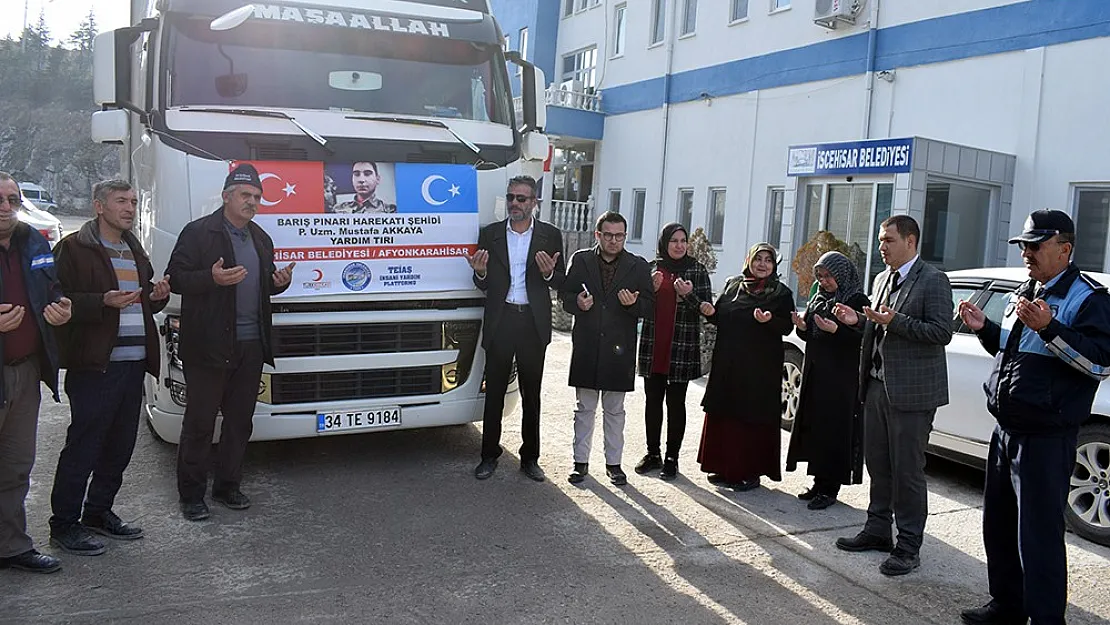 İscehisar'dan Türkmenlere yardım tırı gönderildi