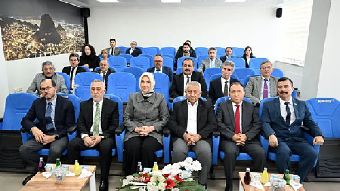 'İŞKUR Kampüs Protokolü' imzalandı