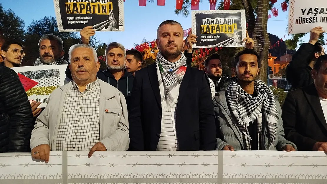 'İslam Ülkeleri Ayağa Kalkmalı, Boykot Sürmeli'