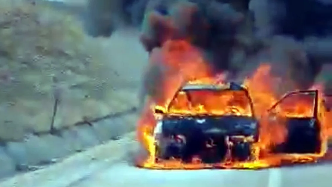 İstanbul'dan Aldığı Araç Afyon'a Gelirken Yandı