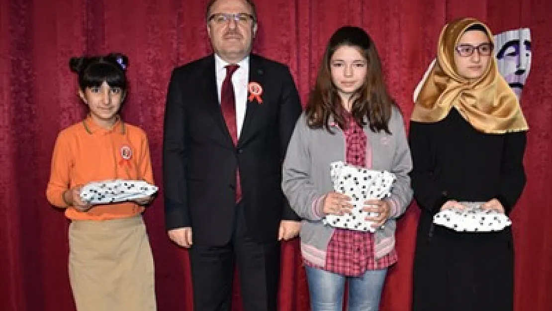 İstiklal Marşı mücadele ruhunu yansıtır