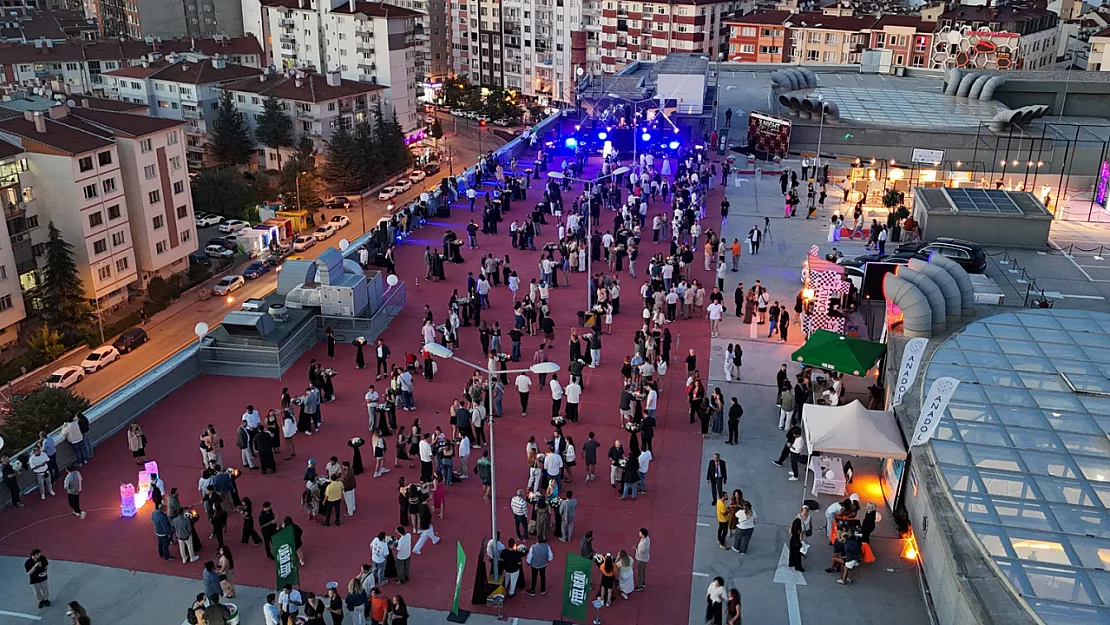 İşverenler Ve Gençler Düzenlenen Organizasyonda Bir Araya Geldi