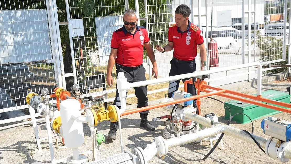 İtfaiye Müdürlüğü’nden akaryakıt istasyonlarına denetim