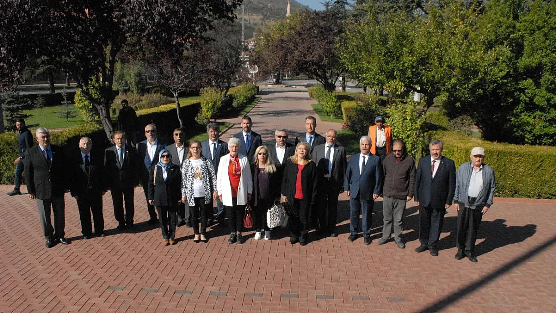 İYİ Parti kuruluş yıldönümünü kutladı