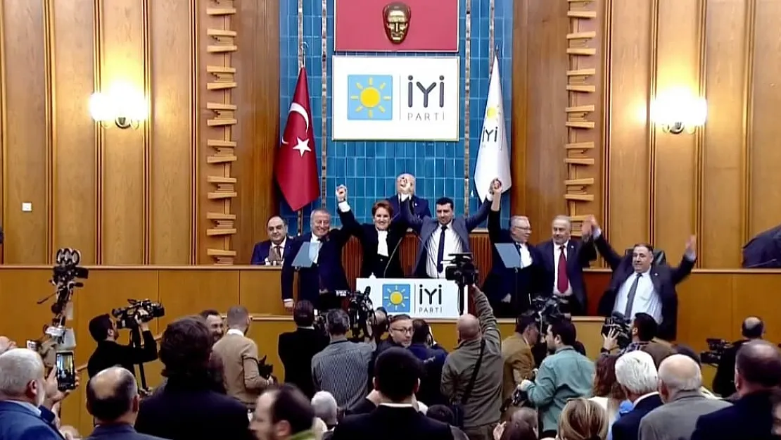 İYİ Parti Lideri Akşener, Afyon'un 3 Belediye Başkan Adayını Tanıttı