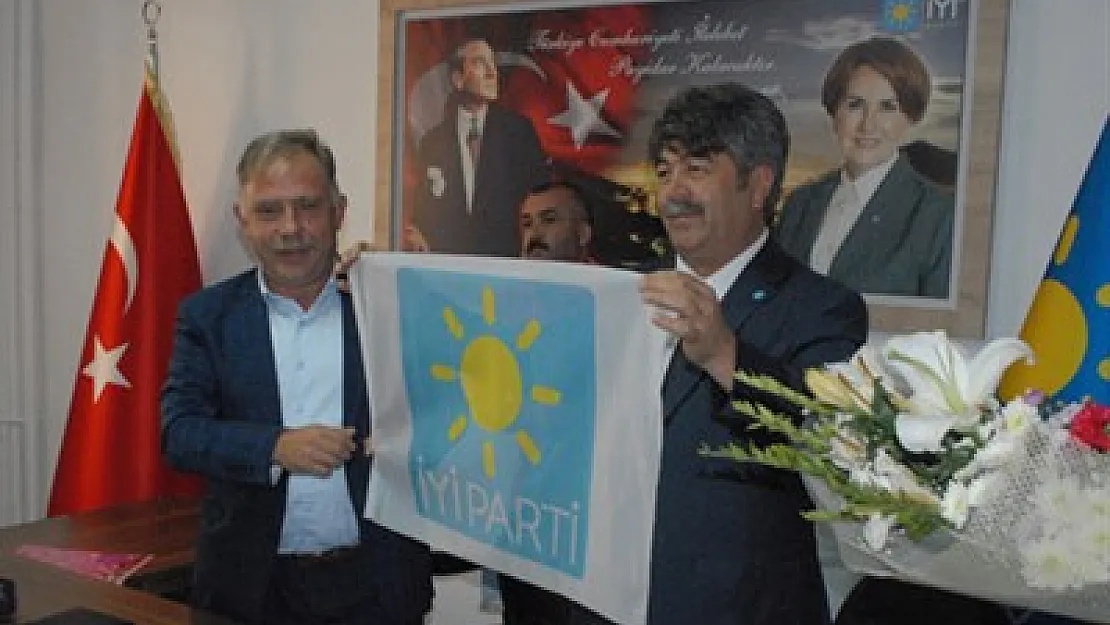 İYİ Parti'de devir-teslim – Kocatepe Gazetesi