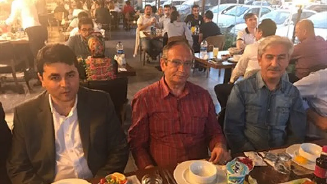 İYİ Parti’li adaylar iftarda buluştu