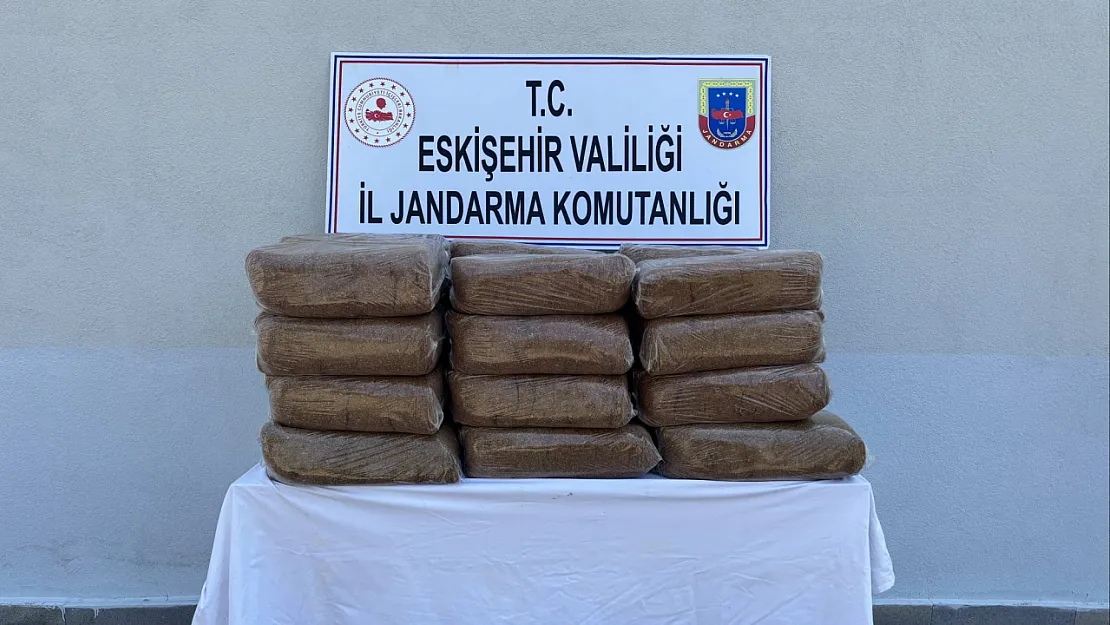 Jandarma 200 Kilogram Kaçak Tütün Ele Geçirdi