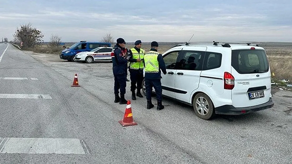 Jandarma Ekiplerinin Trafik Denetimde 7 Milyon TL Ceza Yazıldı