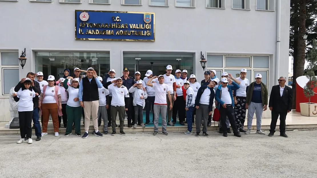 Jandarma, Engelli Bireylerle Gönül Köprüsü Kurdu