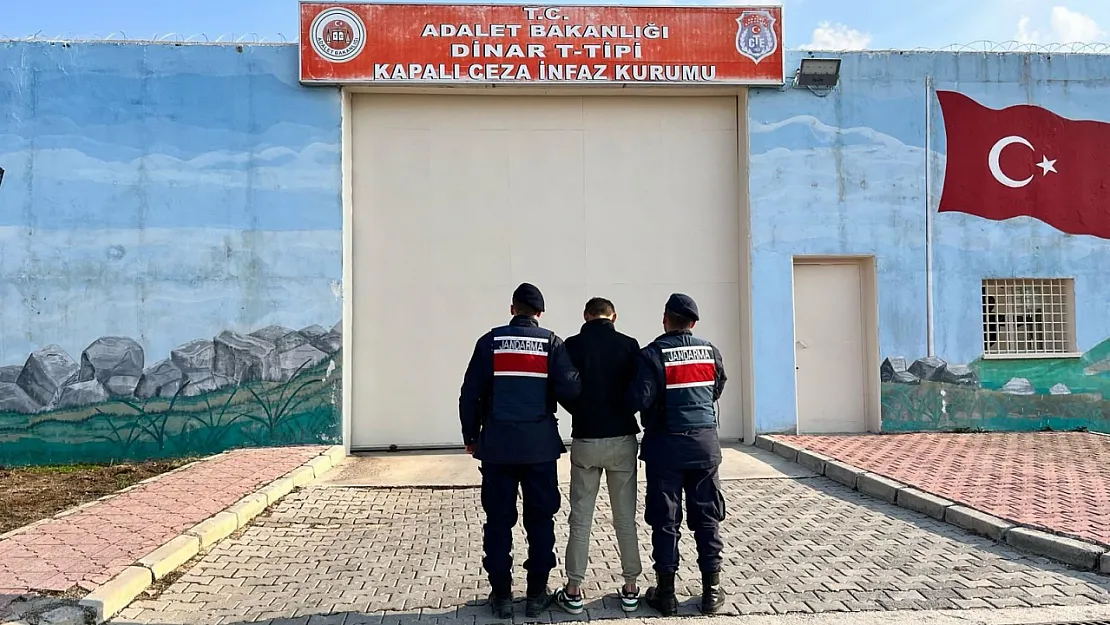Jandarmadan Aranan Şahıslara Operasyon