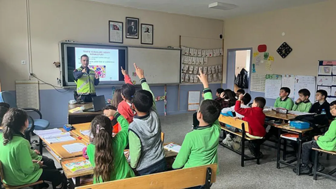 Jandarmadan Öğrencilere Trafik Eğitimi