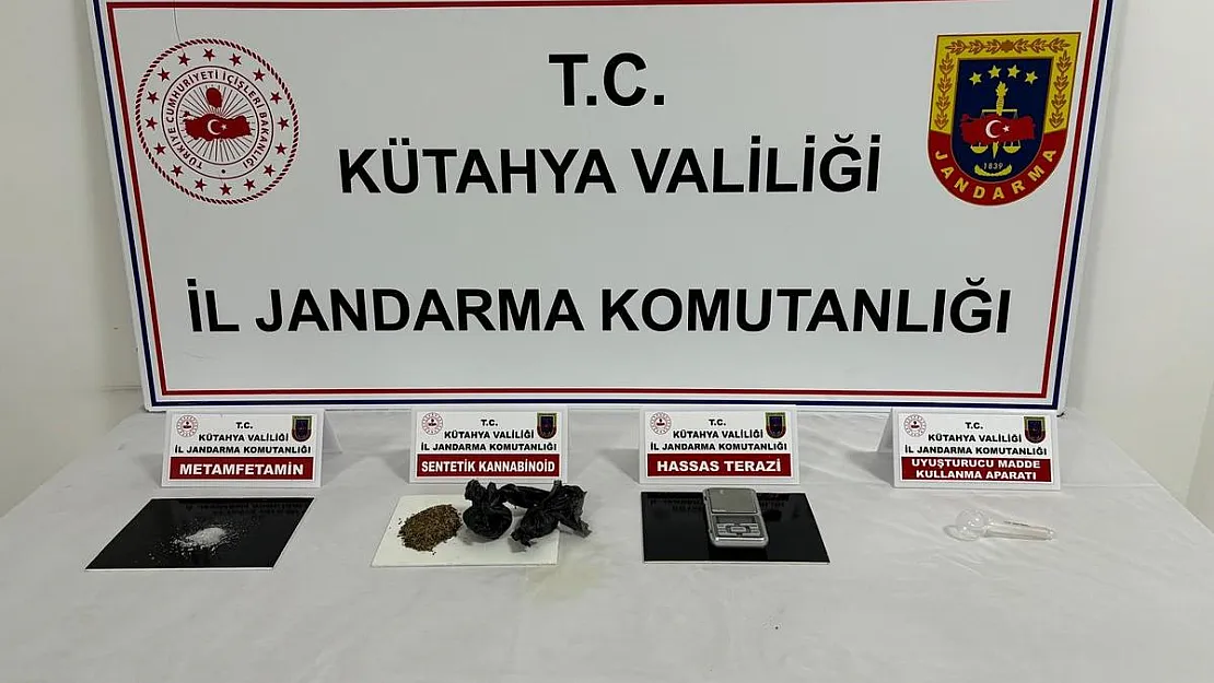 Jandarma’dan Uyuşturucu Operasyonu, 3 Kişi Tutuklandı