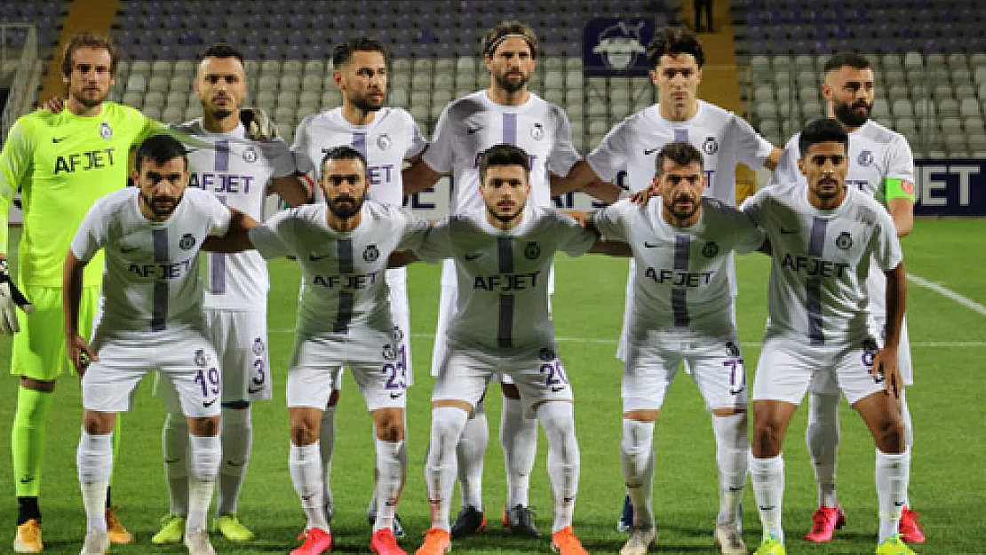 Jetler  lige  galip  başladı: 1-0