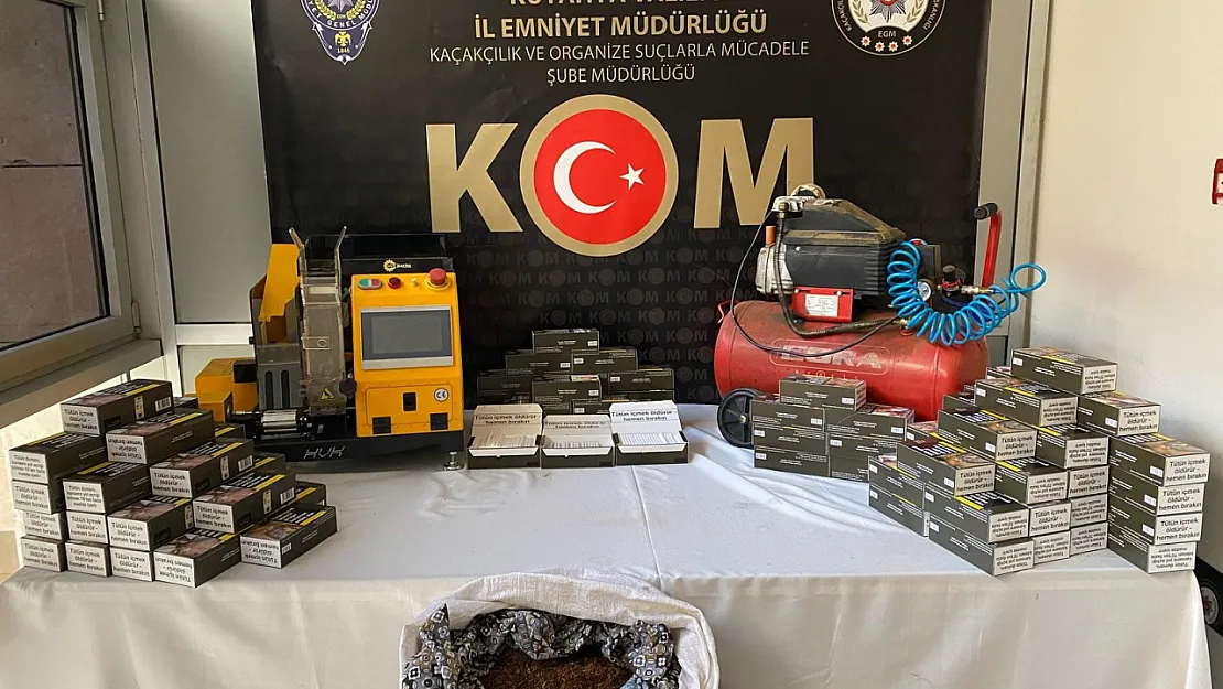 Kaçak Makaron Ve Fişek Ele Geçirildi