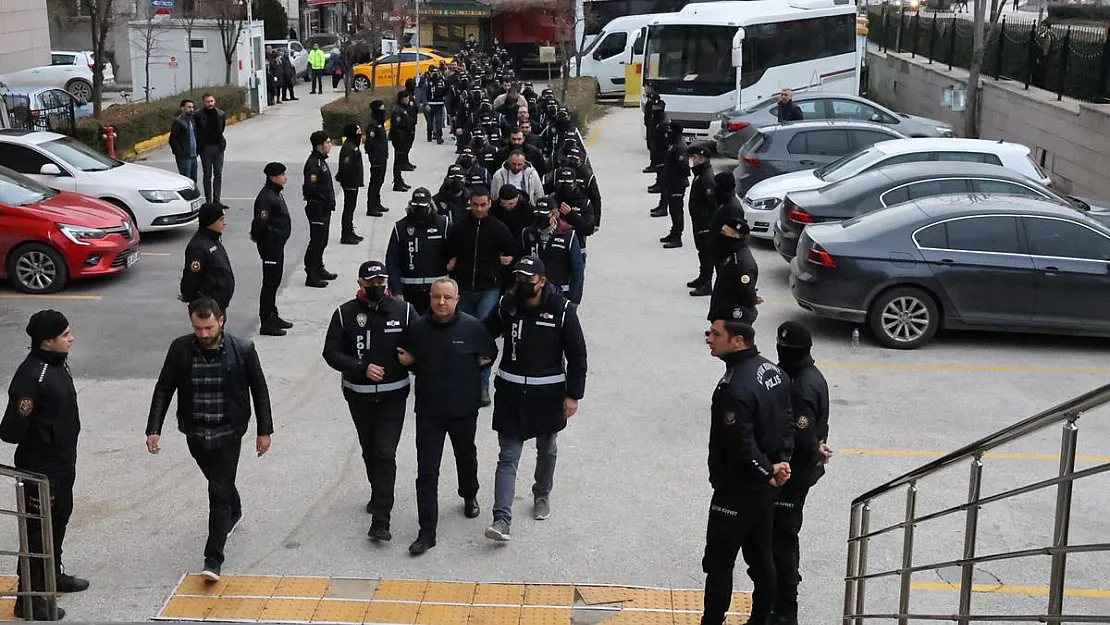 Kafes Operasyonunda Yakalanan 13 Kişi Tutuklandı