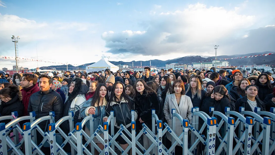 Karavanfest'te Sucuk Ekmek Coşkusu