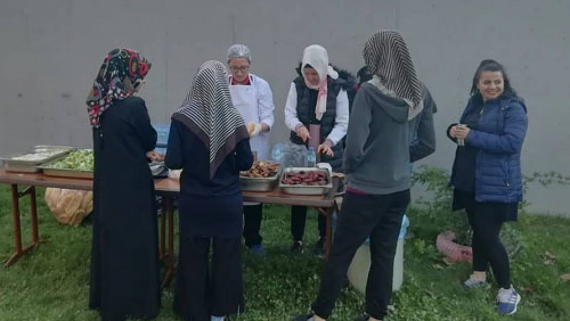 Kasapoğlu’ndan  öğrencilere mangal daveti