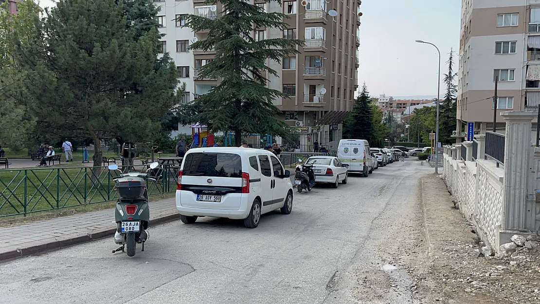 Kayınçosunu Tabancayla Vurup Kaçtı, Sonra Motosikletiyle Geri Dönüp Teslim Oldu