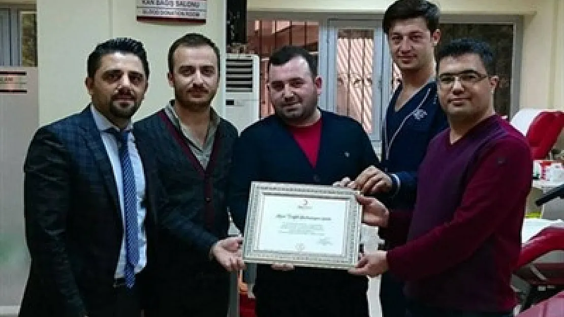 Kızılay'da kan bağışı duyarlılığına teşekkür