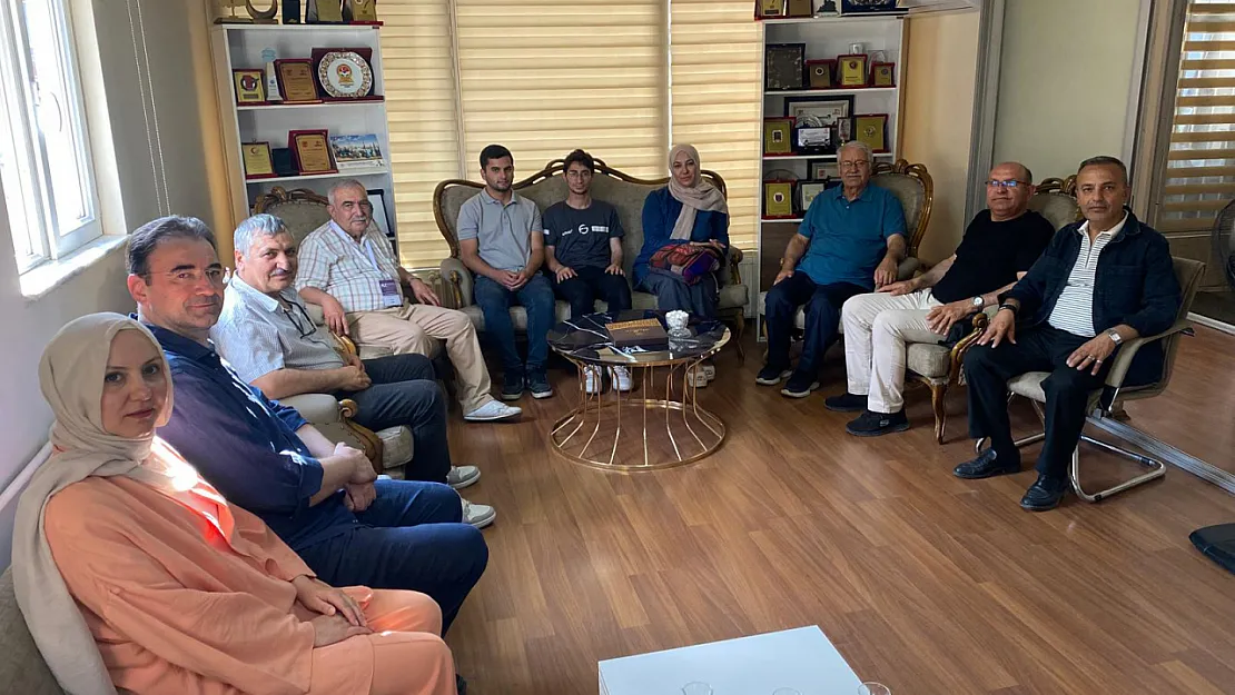 Kocatepe İlkeli ve Basın Ahlakıyla Örnektir