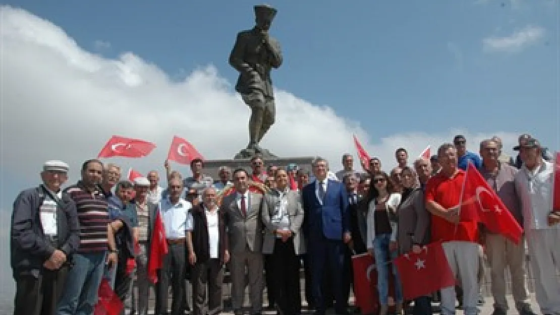 “Kocatepe neden Çanakkale gibi olamıyor?”