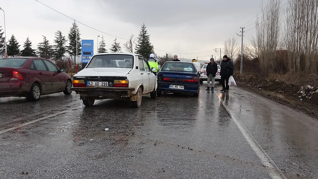 Korkutan Trafik Kazası:1 Yaralı