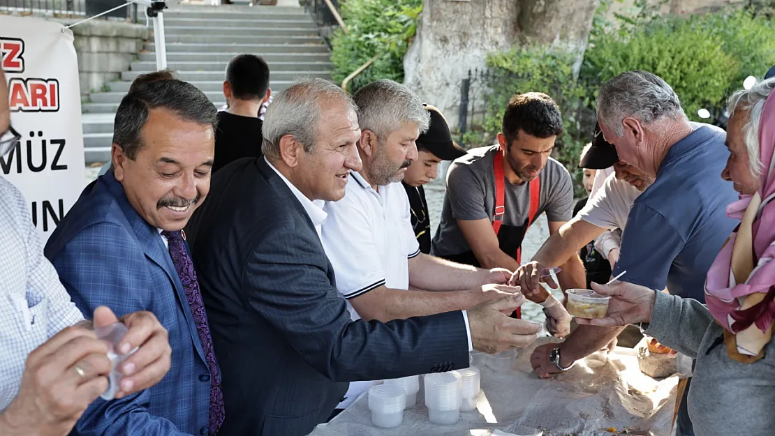 Köy Muhtarından Anlamlı Etkinlik