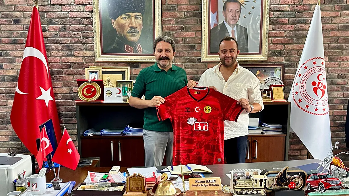 Kulüp Yönetiminden Gençlik Ve Spor İl Müdürü Hasan Kalın'a Ziyaret