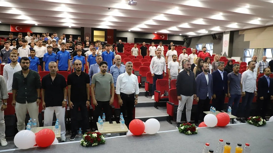 Kütahya'da Futbol Zirvesi Coşkusu