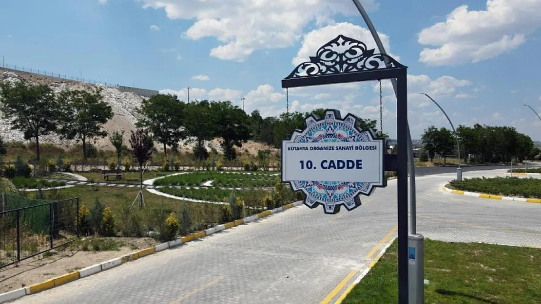 Kütahya OSB'den Çini Motifli Cadde Tabelaları